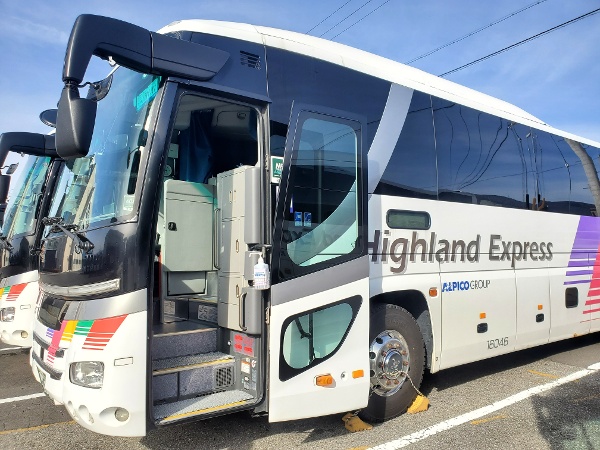 bus-entrance-1