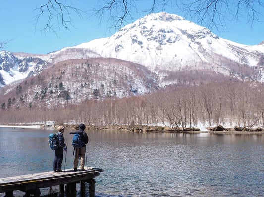 Copy of kamikochi-winter-hiking (6)