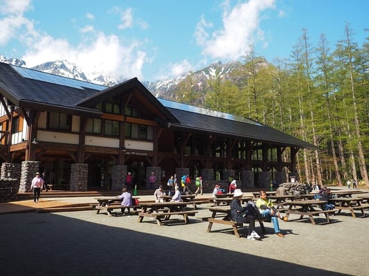 kamikochi_visitor_center