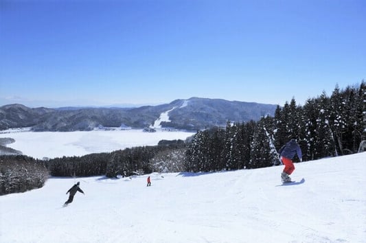 sanosaka-ski-resort-JNTO