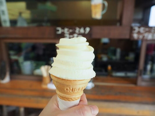 soft-serve-at-katanokoya-hut