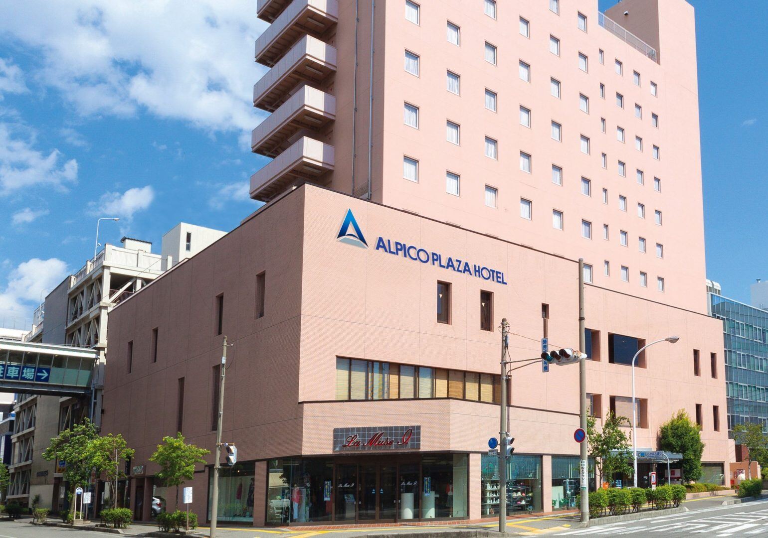 Alpico Plaza Hotel: ความสะดวกสบายใจกลางมัตสึโมโตะ – มีโค้ดส่วนลดห้องพัก!